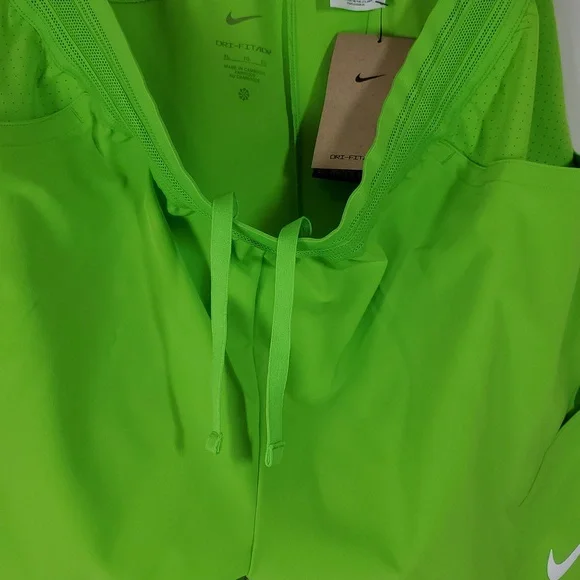 Nike Tennis - Court Rafa Straight-Leg Dri-FIT ADV Tennis Shorts - Green - Picture 8 of 16